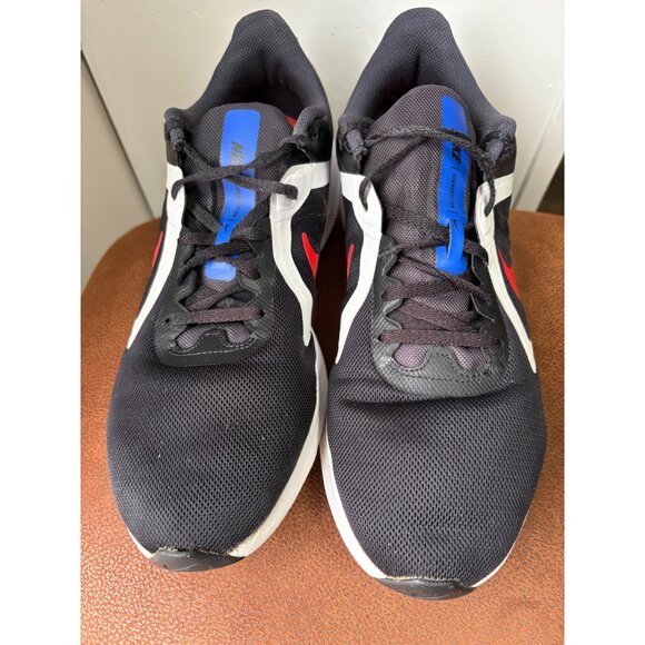 NIKE MENS SNEAKER RUNNING SHOES SIZE 11 DOWNSHIFTER BLACK RED BLUE COMFORTABLE - Picture 3 of 9